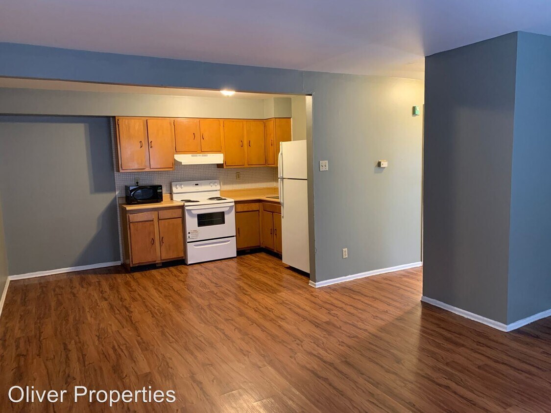 Primary Photo - 3725 Morganford Rd