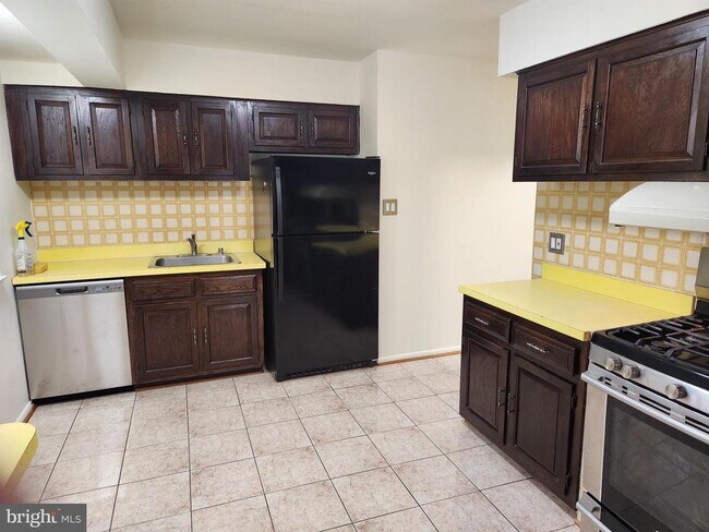 Foto del edificio - 13111 Parkland Dr