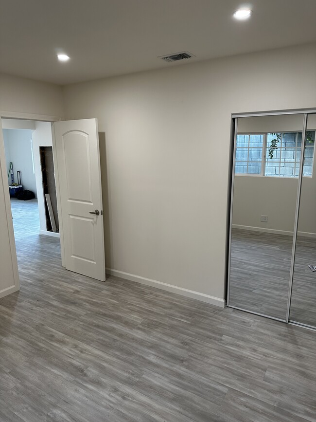 1st bedroom - 4850 Santa Ana St