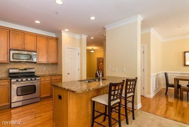 Building Photo - 4 br, 3.5 bath House - 214 Towne Ridge Lane