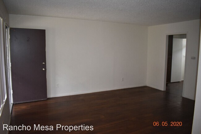 Building Photo - 3815 Van Dyke Ave