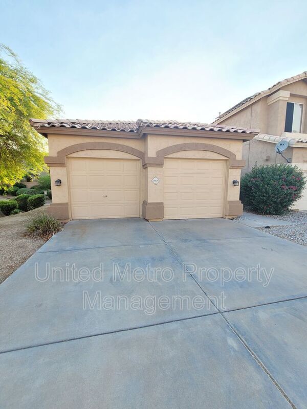 Building Photo - 19806 N 49th Dr