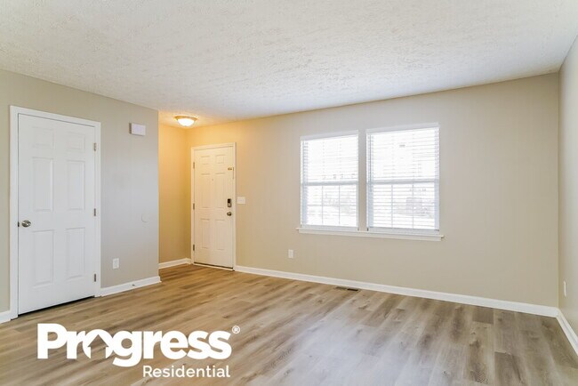 Building Photo - 3220 Mango Dr