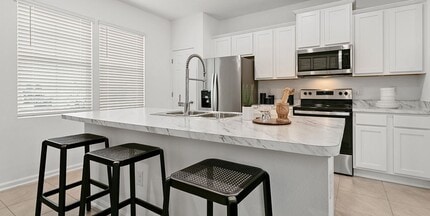 Building Photo - 4927 Nebula Ln