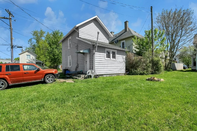 Building Photo - 11 Jefferson St