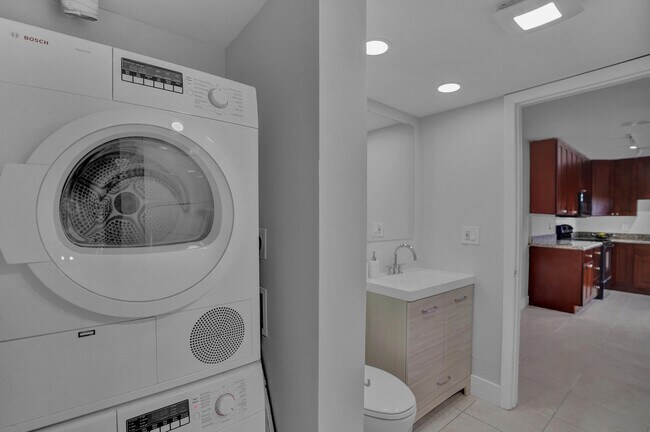 Foto del edificio - 22232 Boca Rancho Dr