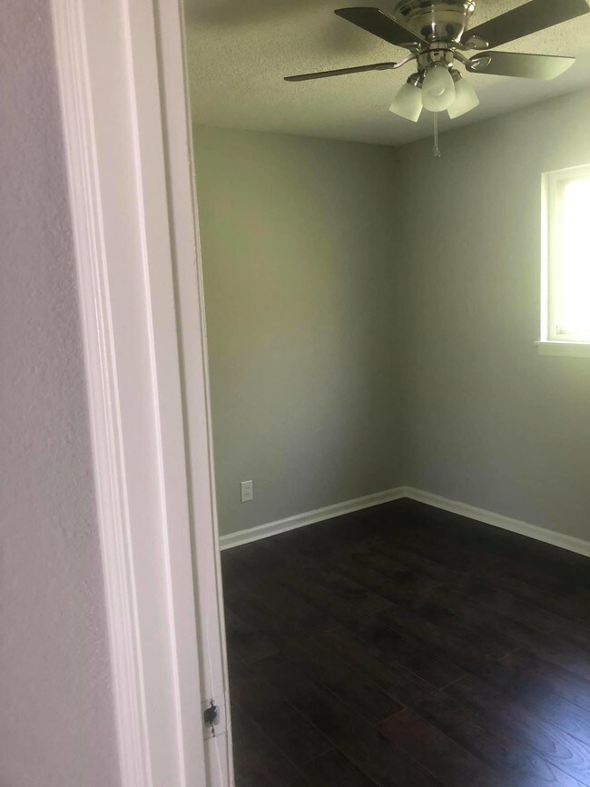 Foto del edificio - 1433 N 55th Dr