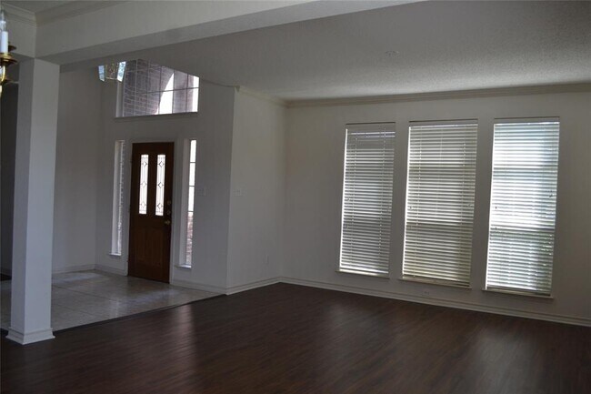Foto del edificio - 4132 Timber Trail Dr