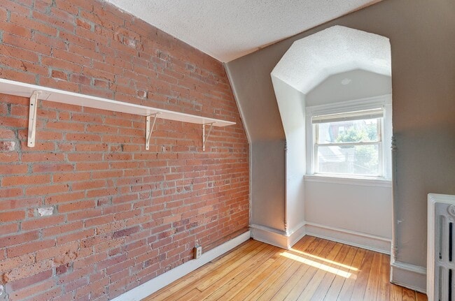 Photo - 65 Edgewood Ave Apartment