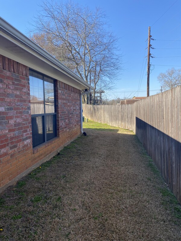 Foto del edificio - 640 Canada St