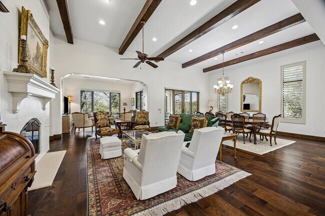 Foto del edificio - 4501 Spanish Oaks Club Blvd