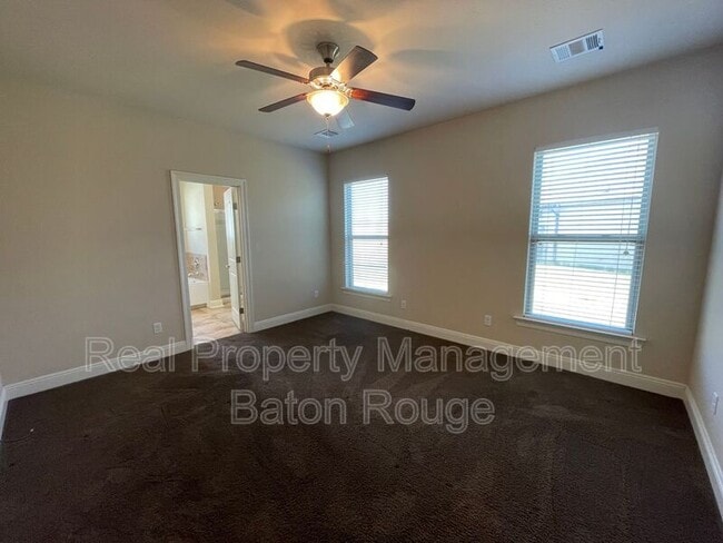 Building Photo - 7873 W Pelican Lks Ave