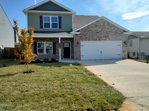 Building Photo - 218 Eclipse Ln
