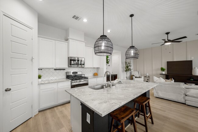 Foto del edificio - 8906 Covenant Pl