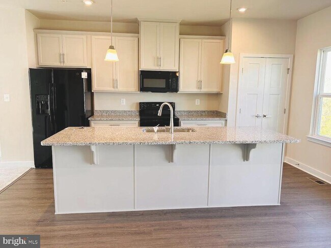 Foto del edificio - 7924 Olive Branch Ln