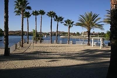 Foto del edificio - Inside the Canyon Lake gated community