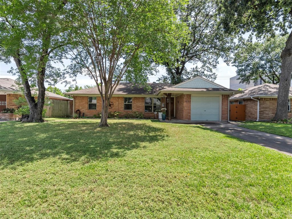 Foto principal - 1039 W 30th St