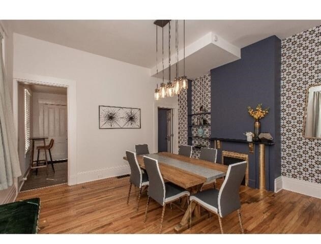 Foto del edificio - 203 W 11th St