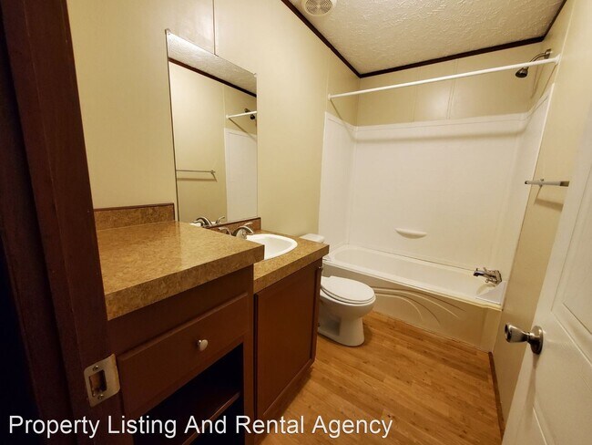 Building Photo - 3 br, 2 bath House - 121 Amherst Circle