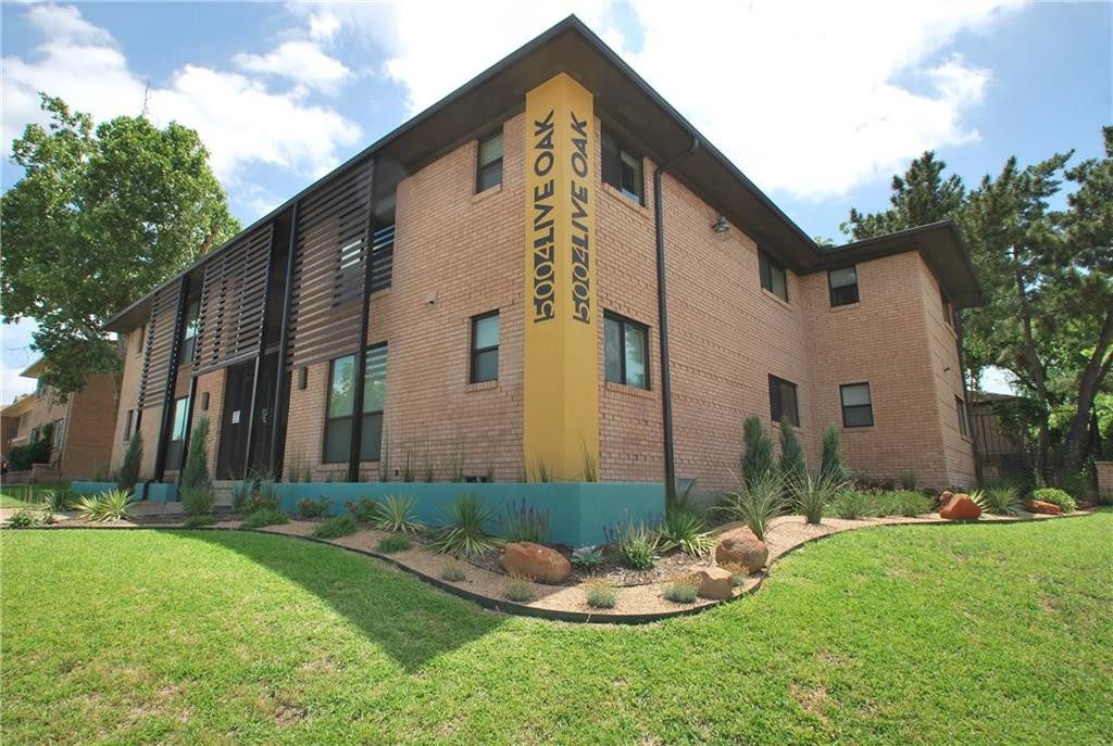 Foto principal - 5004 Live Oak St
