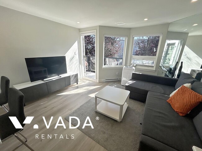 Building Photo - The Sanfranciscan 1 Bed Loft Rental 19-110...
