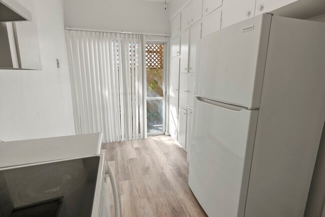 Building Photo - La Mariposa Apartments