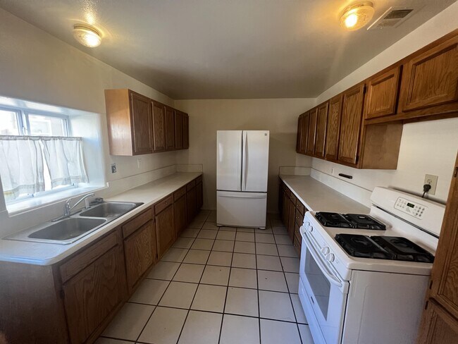 Foto del edificio - 416 Hudson Ave NW