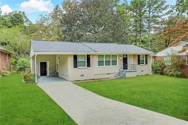 Building Photo - 2284 Headland Dr