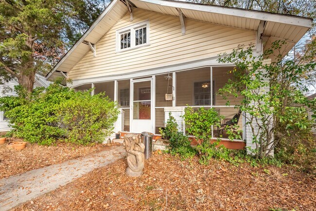 Building Photo - Bungalow in Durham