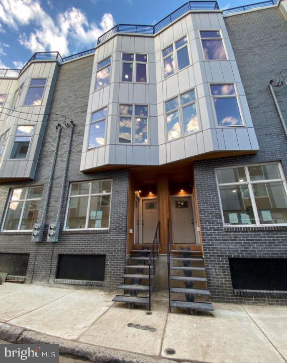 Building Photo - 1731 Ingersoll St
