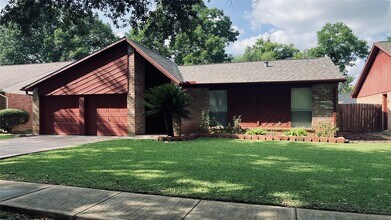 Building Photo - 3115 Jenny Dr