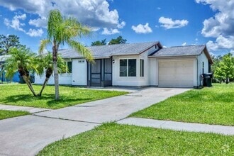 Building Photo - 5439 Kenwood Dr