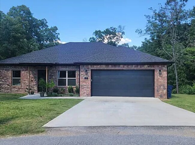 Foto del edificio - 3 Bedroom 2 Bath Home in Bella Vista*** Mo...