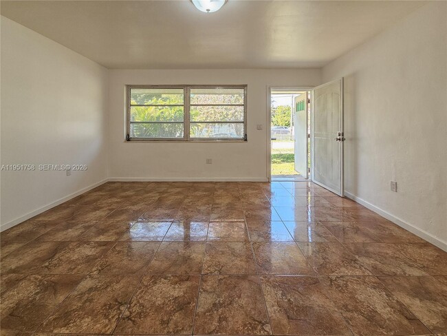 Foto del edificio - 201 SW 30th Ct