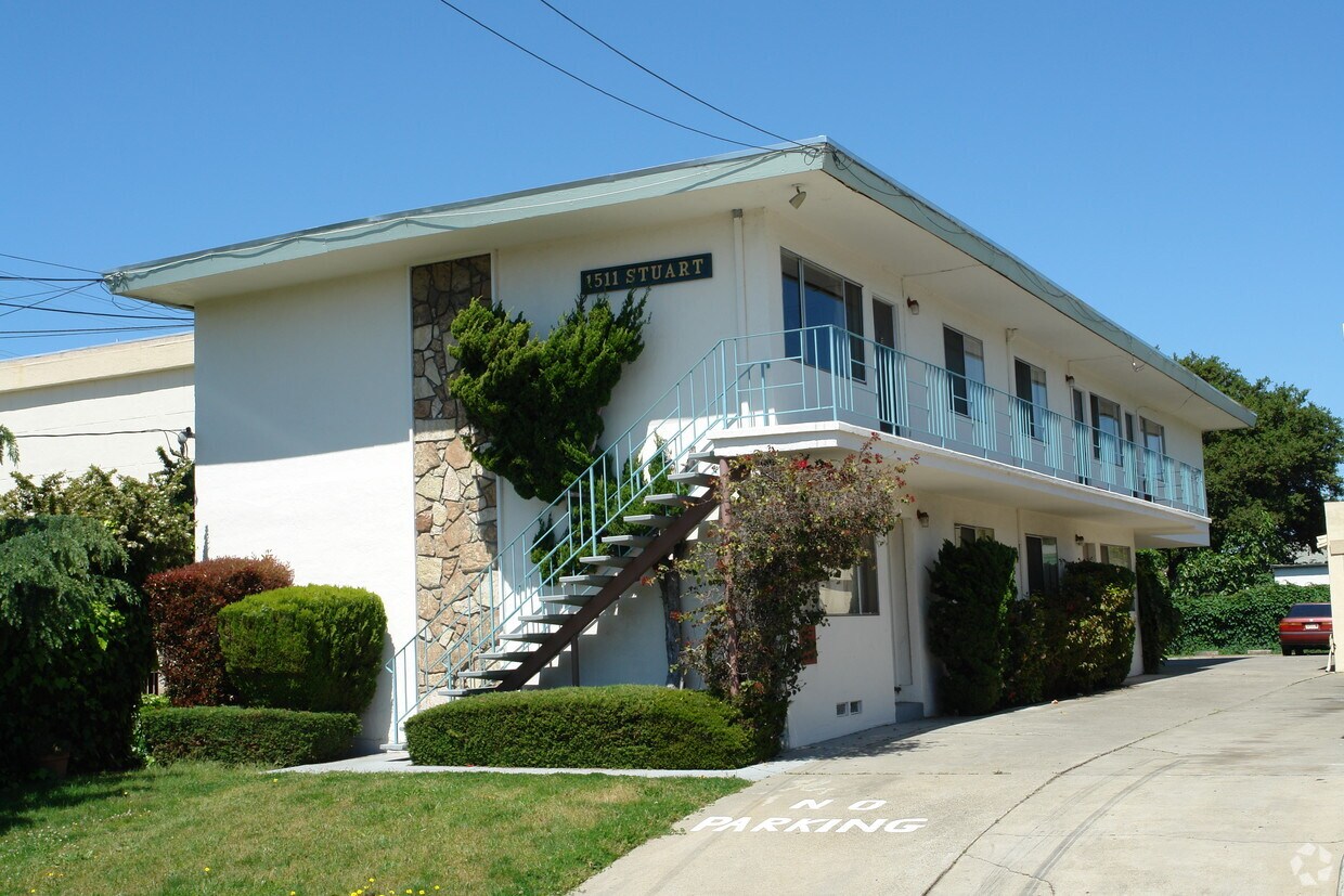 Primary Photo - 1511 Stuart St