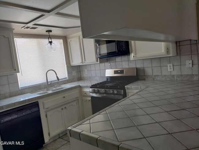 Building Photo - 9932 Sandtrap Ct