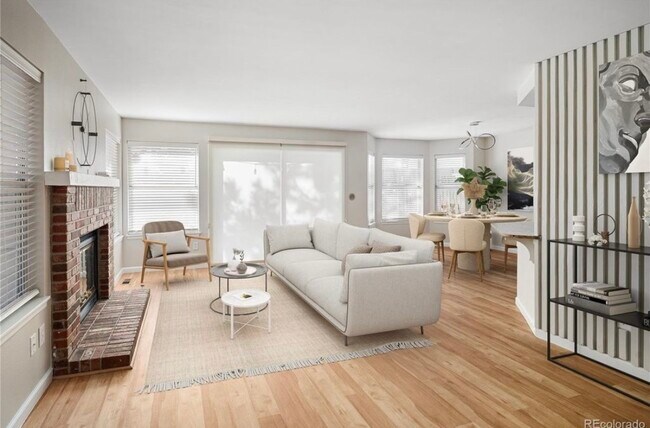 Foto del edificio - 2060 E Phillips Ln