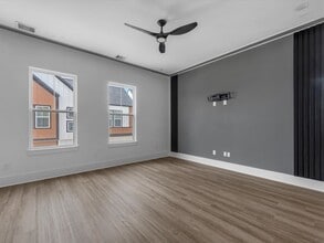 Building Photo - 9004 Orange Spg Dr