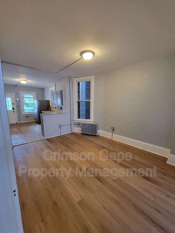 Building Photo - 41 Hutson St