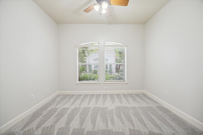 Foto del edificio - 1408 Birdsall St