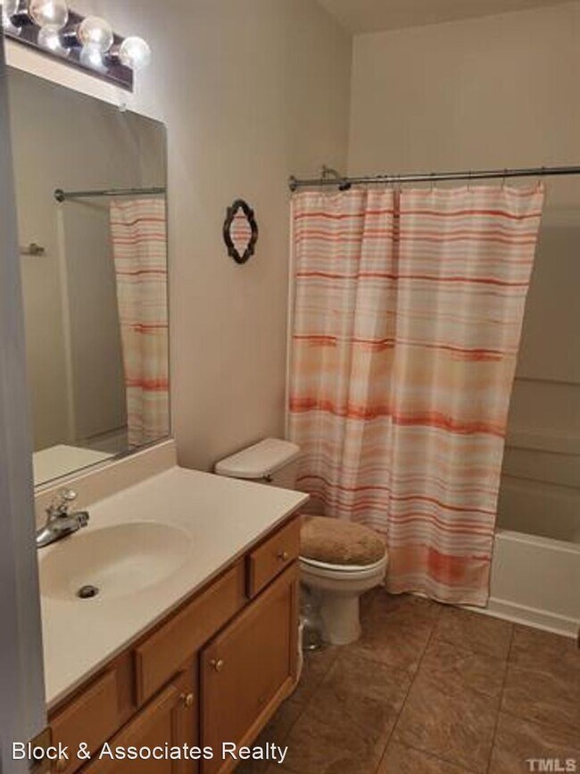 Building Photo - 2 br, 2 bath House - 33 Signet Dr