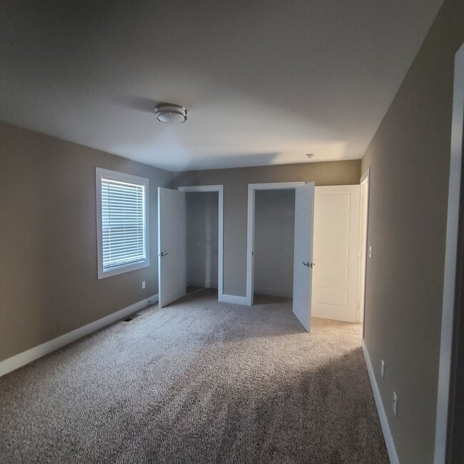 Building Photo - Stonehaven Subdivision - 3BR, 3BA SFH