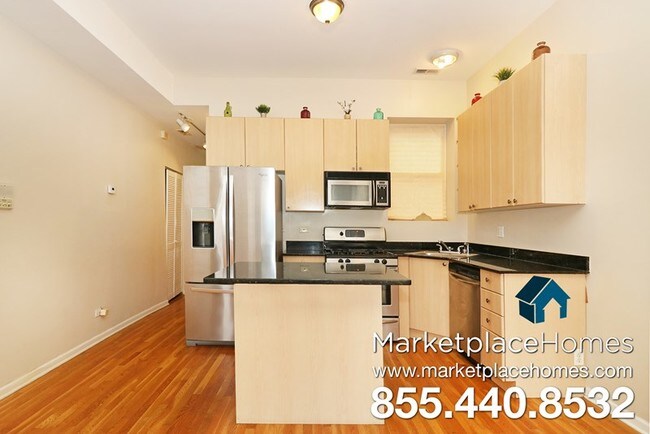 Building Photo - 1408 E 73rd St