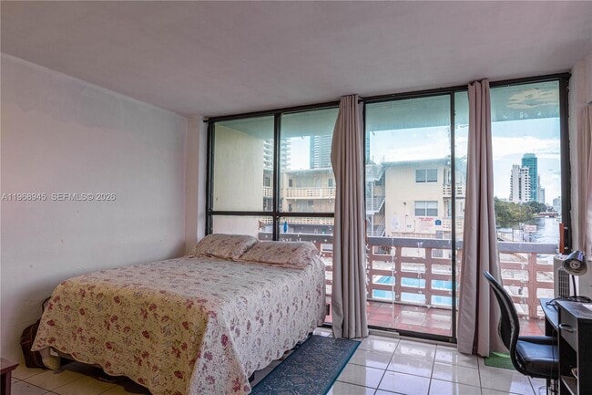 Foto del edificio - 6484 Indian Creek Dr