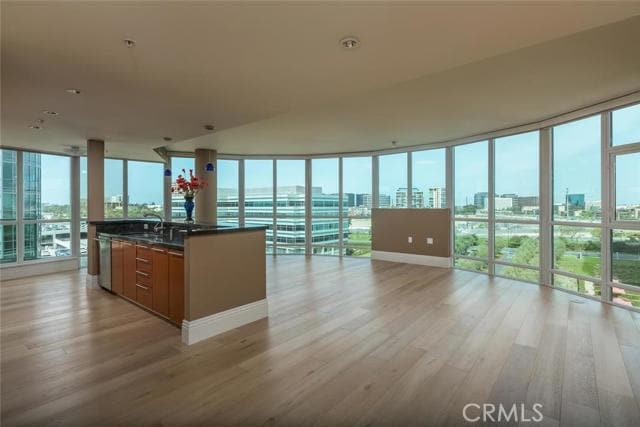 Foto del edificio - 3141 Michelson Dr