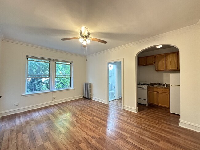 Foto del edificio - 2536 N Sawyer Ave