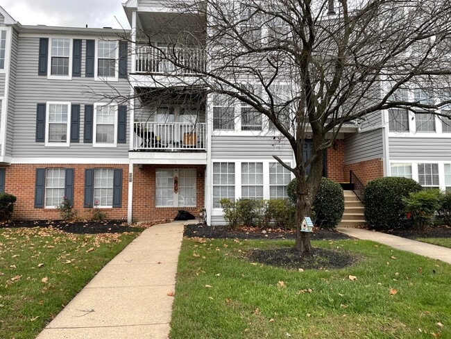 Building Photo - 38 Laurel Path Ct