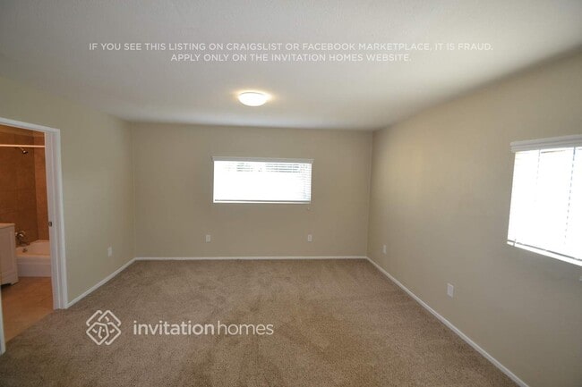 Building Photo - 810 E Silva St