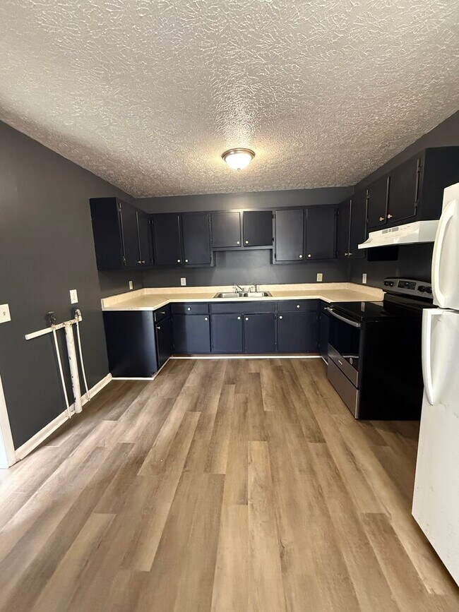 Foto del edificio - FIRST FULL MONTHS RENT FREE!! 2 Bedroom, 1 Bathroom Duplex in Gallatin!