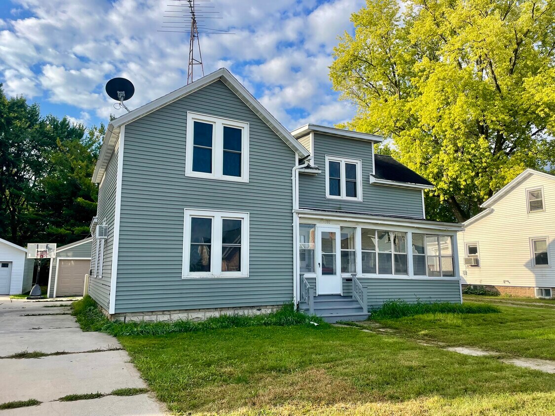 Foto principal - 360 Grove St